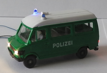 Polizeifahrzeug (1)