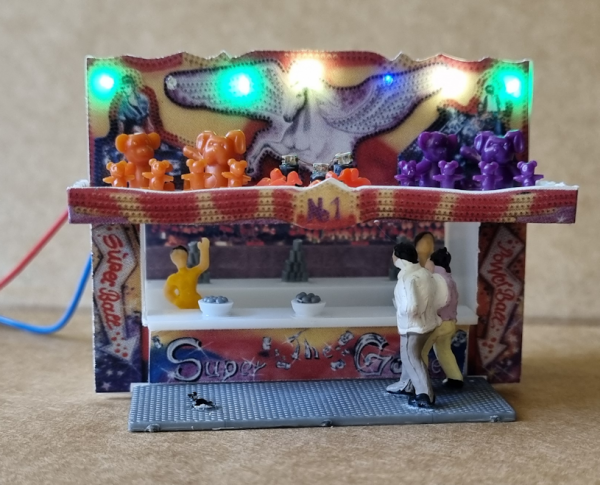 Power Kirmesbude beleuchtet (1)